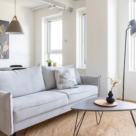 Topaasi / 9.kerroksen Yksio Huippusijannilla! Apartment *
